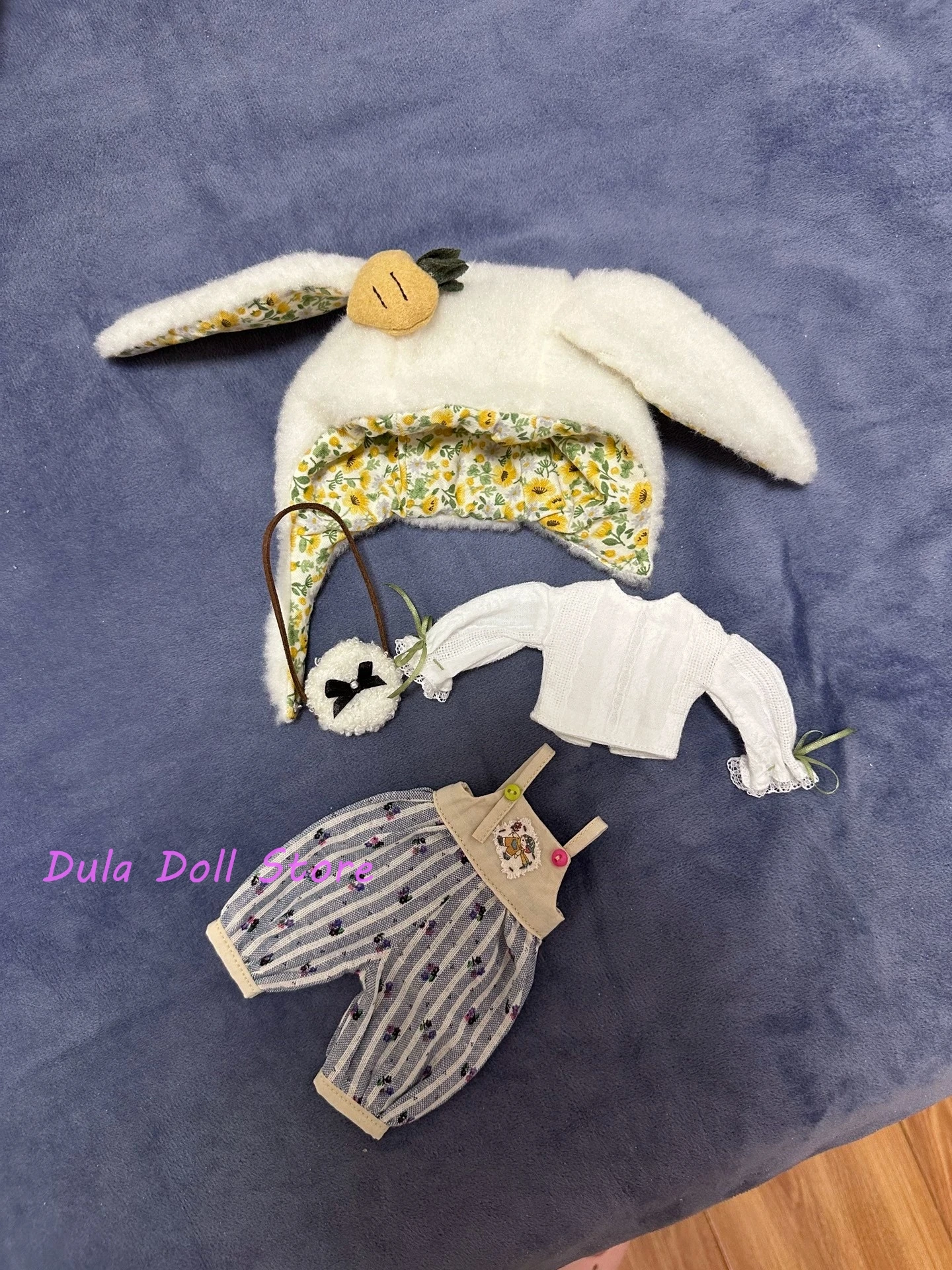 

Комплект одежды для кукол 2026 Dula: платье, шапка-кролик, комбинезон. Подходит для кукол Blythe, Landoudou, Landazz, ob24, ob22, Azone, Licca, ICY.