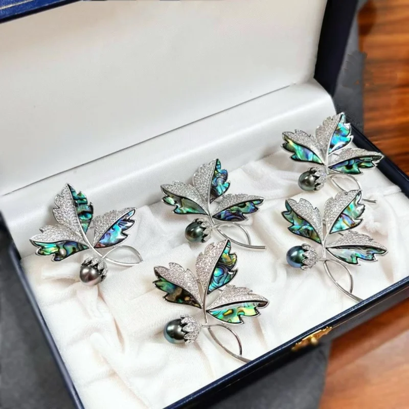 

SGARIT Women's Brooch Natural Tahitian Pearl Autumn Winter Pin 925 Sterling Silver Gold Plated Jewelry for Women Fashion Gift