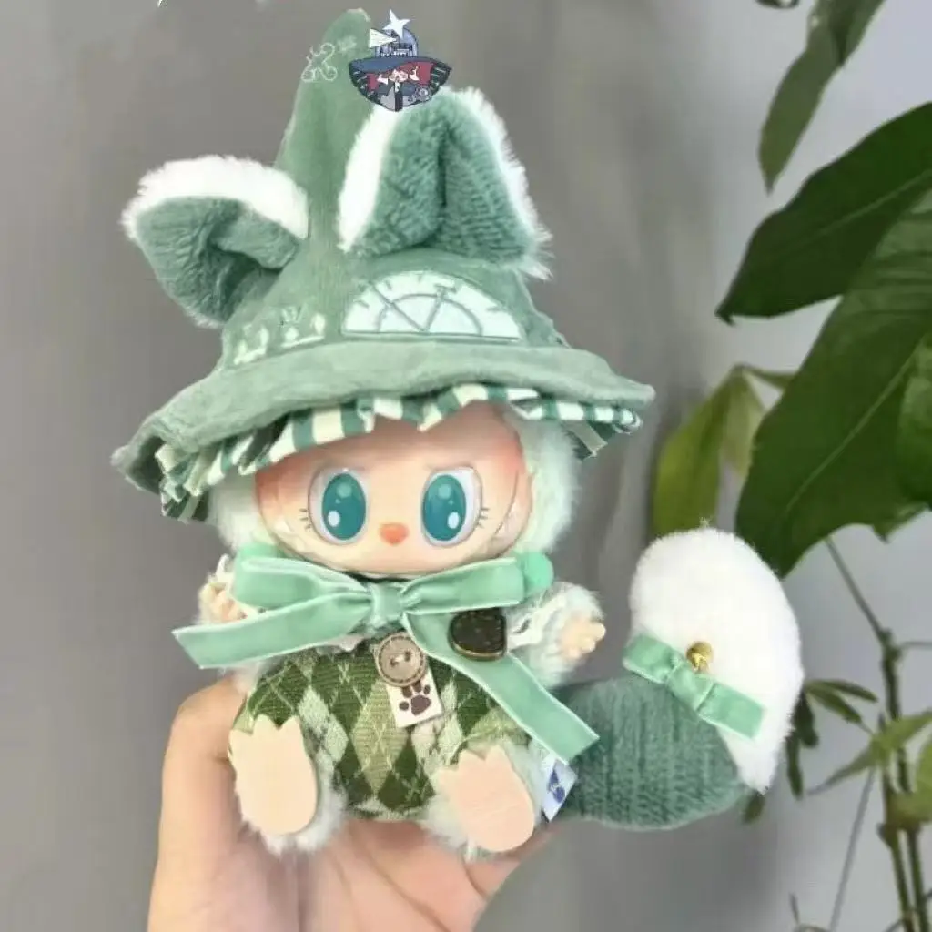 

Комплект одежды Labubu ручной работы Универсальный (1/2-го/3-го поколения): Стиль фокусника с кошачьим дизайном - Зеленая одежда Labubu