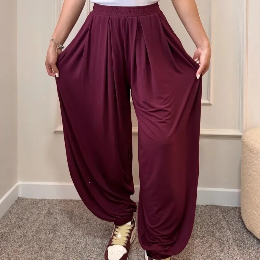 Fashionable Casual Wide Leg Pants Women's Loose Fit Long Trousers Pocket Detail Elastic Fiber Natural Waist Mid-aged Suitable