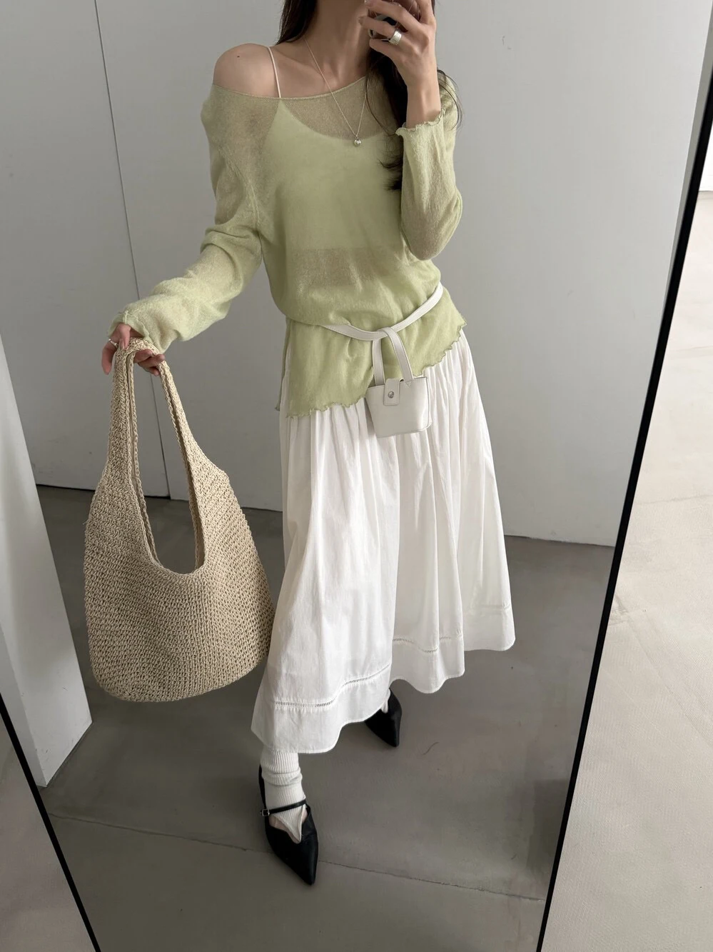 

Мягкий трикотажный джемпер Miluroom с круглым вырезом и длинными рукавами, простой дизайн, удобный крой, женская модная одежда для повседневной носки M58780