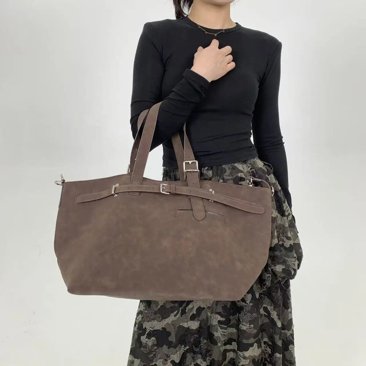 

Y2K Millennium Spicy Girl suede tote bag, large capacity Maillard personalized single shoulder crossbody bag