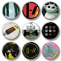 44mm 21 Band Pilots Pin Soft Button Pin Jewelry Creative Badge Cartoon Brooch Lapel Pin Canvas Bag Backpack Decoration