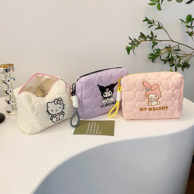 Sanrio Hello Kitty kosmetyczka kobiety Organizer do przyborów toaletowych kreskówki kosmetyczka kobiece torebki torba na suwak kopertówki