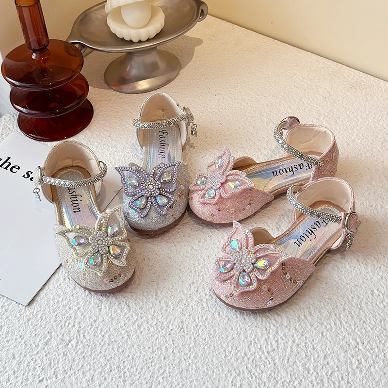

Летние сандалии для девочек 2026: модные, с пайетками, стразами и бантом, туфли-принцессы для малышек, на плоской подошве, размеры 23-33