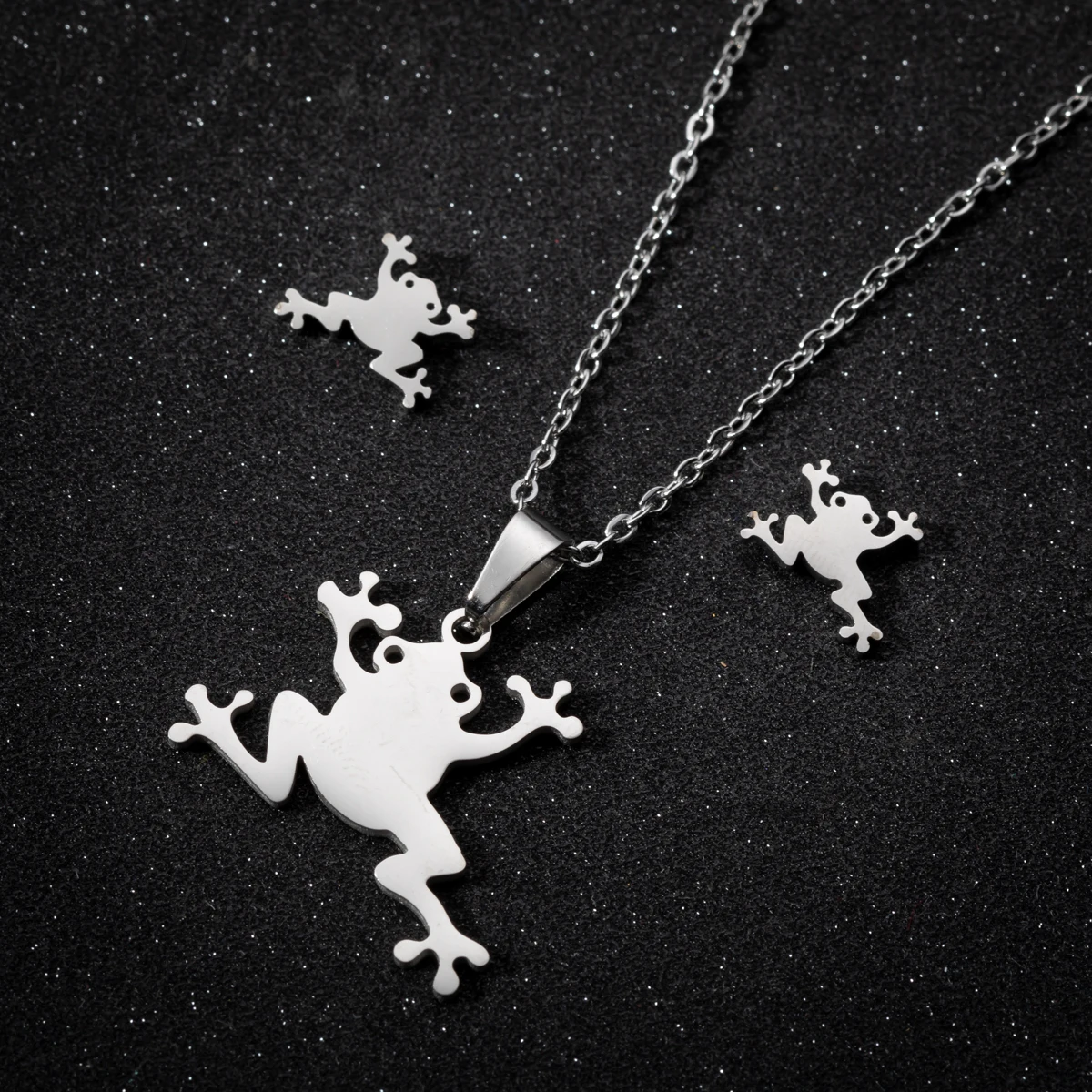 Luxury Designer Golden Jewelry Set For Women Frog Animal Stainless Steel Pendant Necklace Lot Gothic Accessories Joyas Mujer