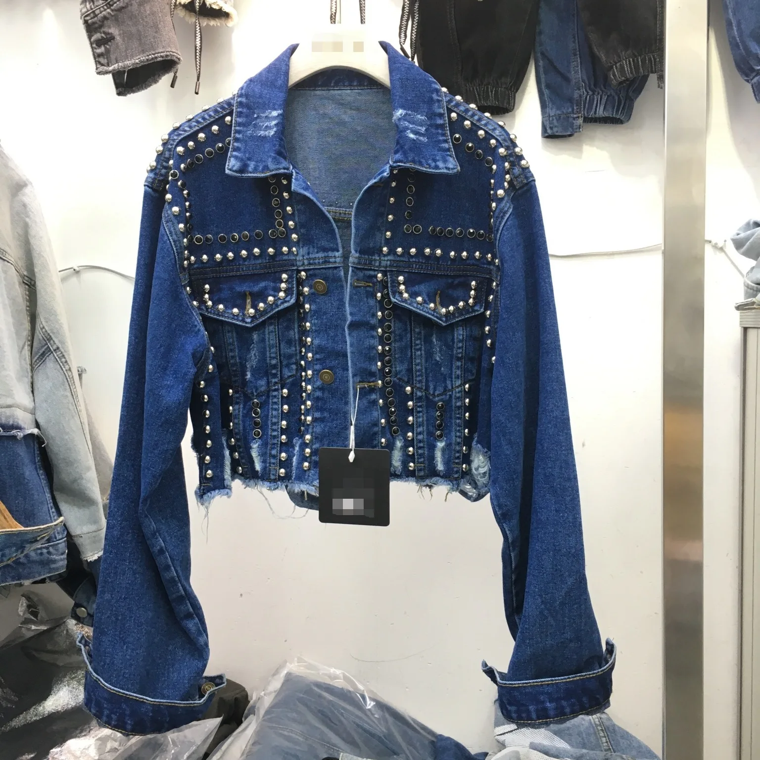 Autumn New Women Denim Coat Rivet Diamond Fashion Fried Denim Jacket Pearls Beading Jeans Coat