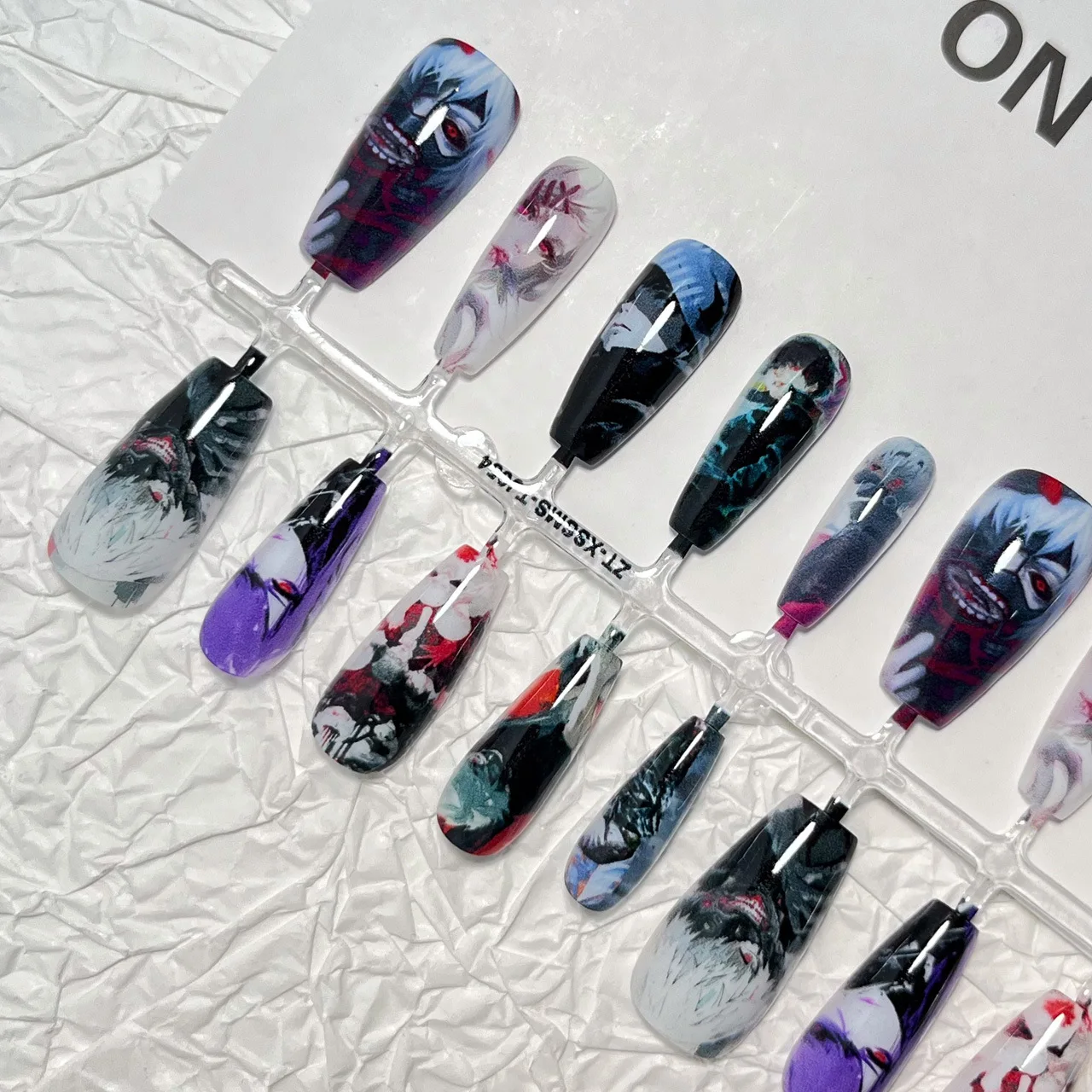 

Kaneki Ken JUZO SUZUYA REI Kamishiro Rize Arima Kisho Anime Fake Nails Cartoon Character Graffiti Manicure Nail Accessories