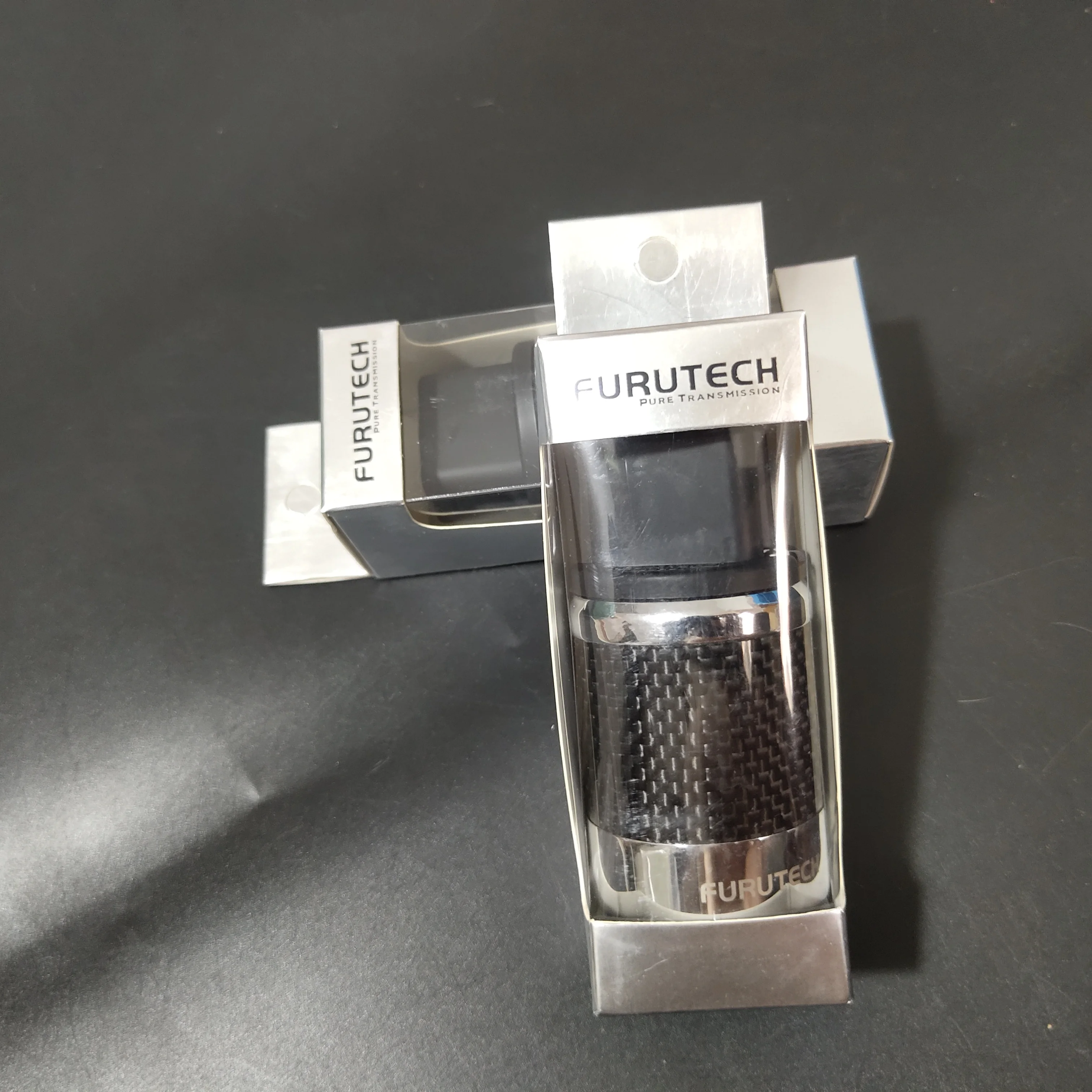 High quality Furutech FI-52 (R)20 Amp IEC Power female Connector HiFi Carbon Fiber Rhodium Plated C19 Plug HiFi AC Power Plug