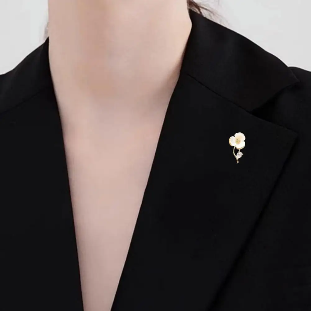 Flower Brooch Jewelry Pin Flower Stem Brooch Pin Shell Petal Mini Accessory for V-neck Collars Scarves Cardigans Elegant Spring