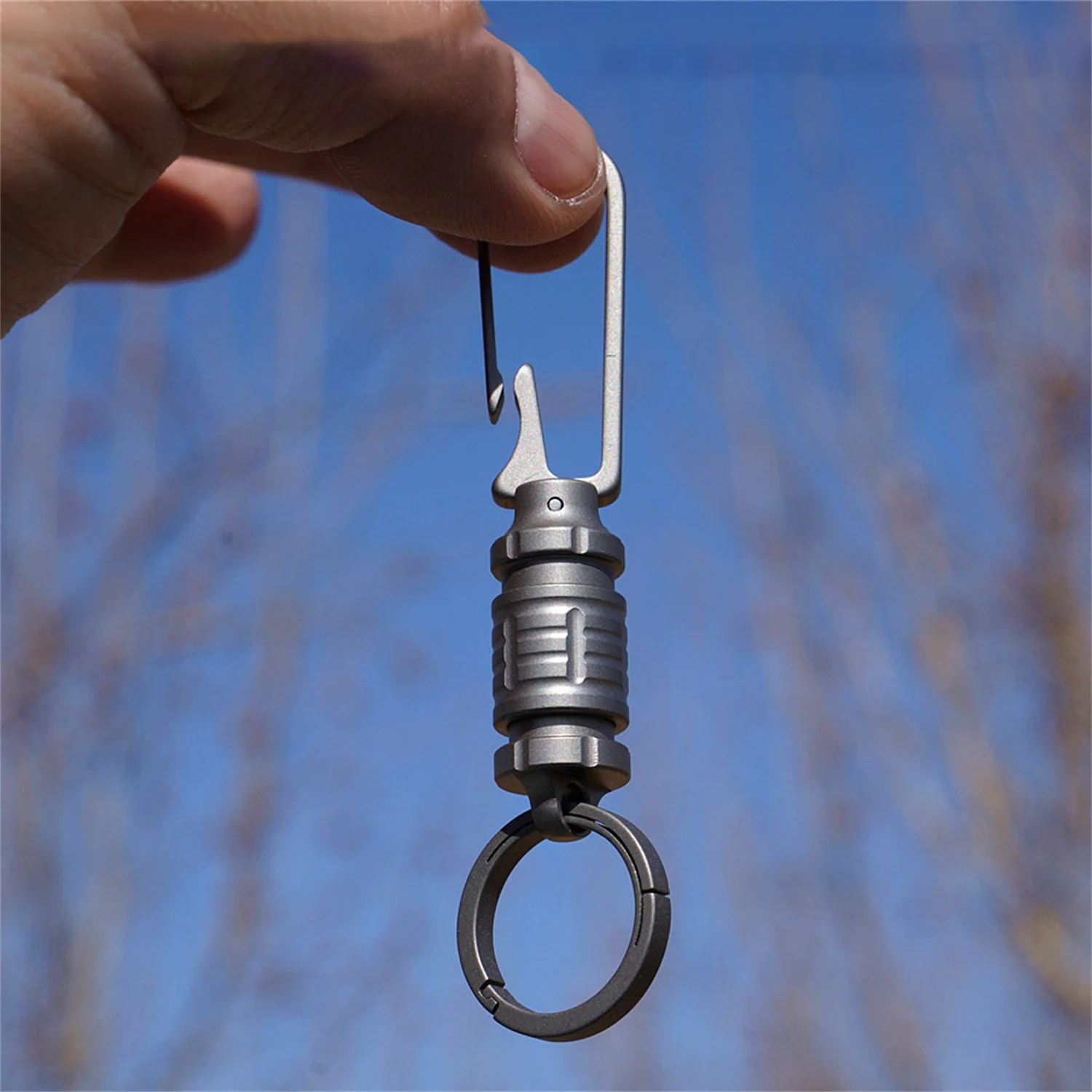 

Titanium alloy Keychain EDC 360° rotating Universal Key Ring Holder Belt Key Clip Carabiner