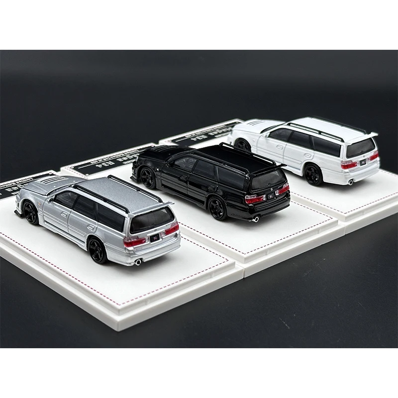 FH In Stock 1:64 Skyline GTR R34 Stagea WC34 260RS Opened Hood Diecast Diorama Car Model Collection Miniature Toys Focal Horizon