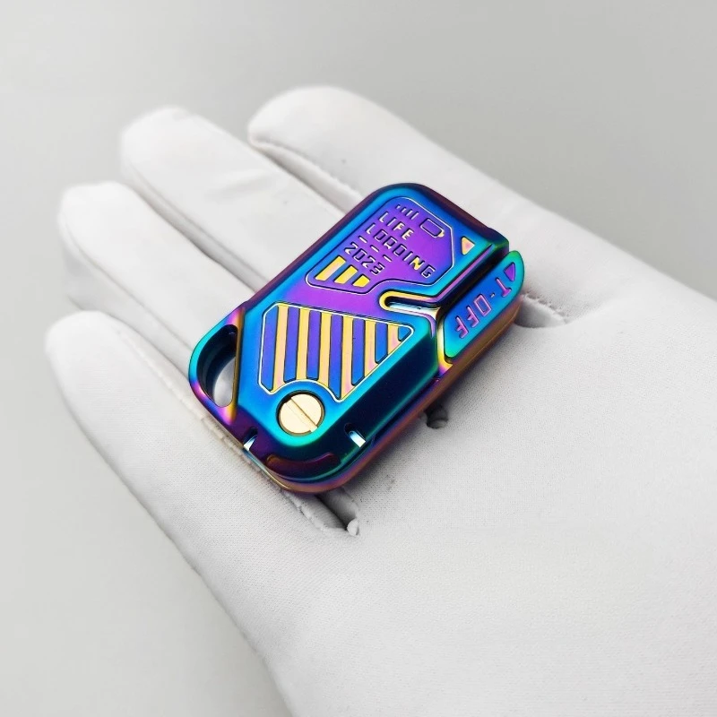 

Киберпанк EDC с цветным боковым нажатием, механическая металлическая карта на кончиках пальцев, декомпрессионная настольная игрушка