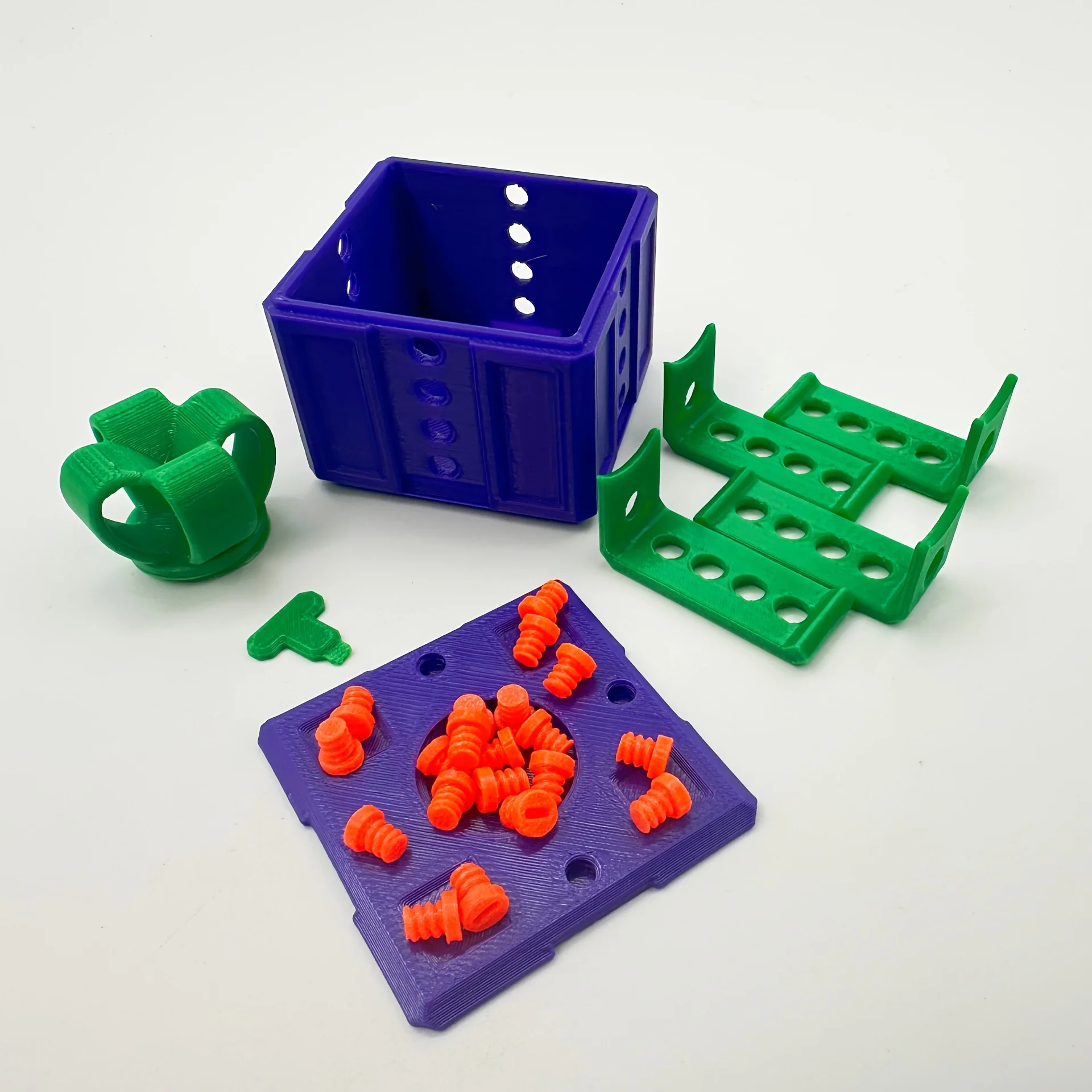 صندوق عيد الميلاد المفاجئ المطبوع ثلاثي الأبعاد مع زينة وحلي لجو عيد الميلاد يمكن التجميل بحرية وتخفيف الضغط