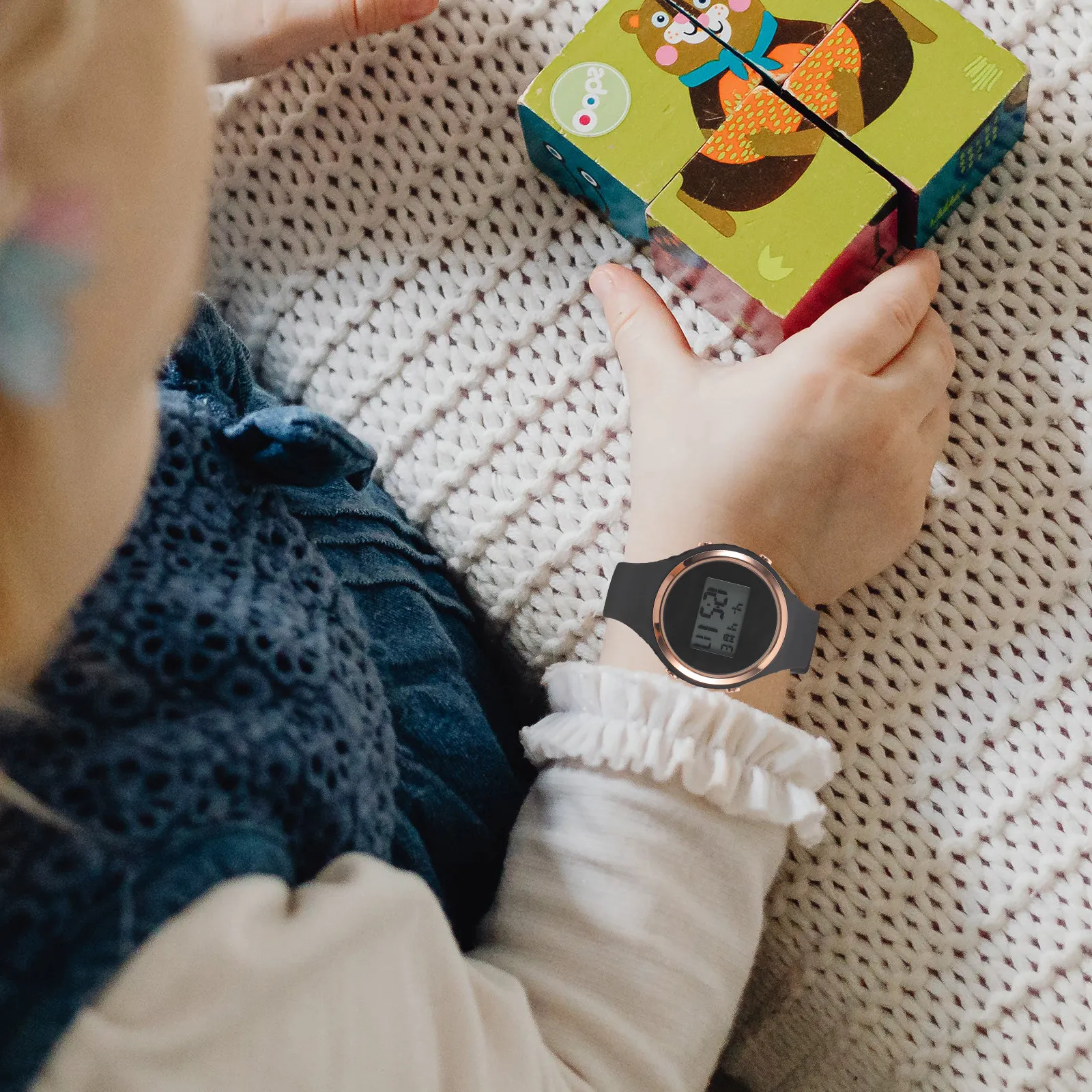 

1 шт., черные водонепроницаемые цифровые часы, спортивный таймер, будильник, хронограф, светящийся секундомер, многофункциональный календарь, календарь для бега, плавания