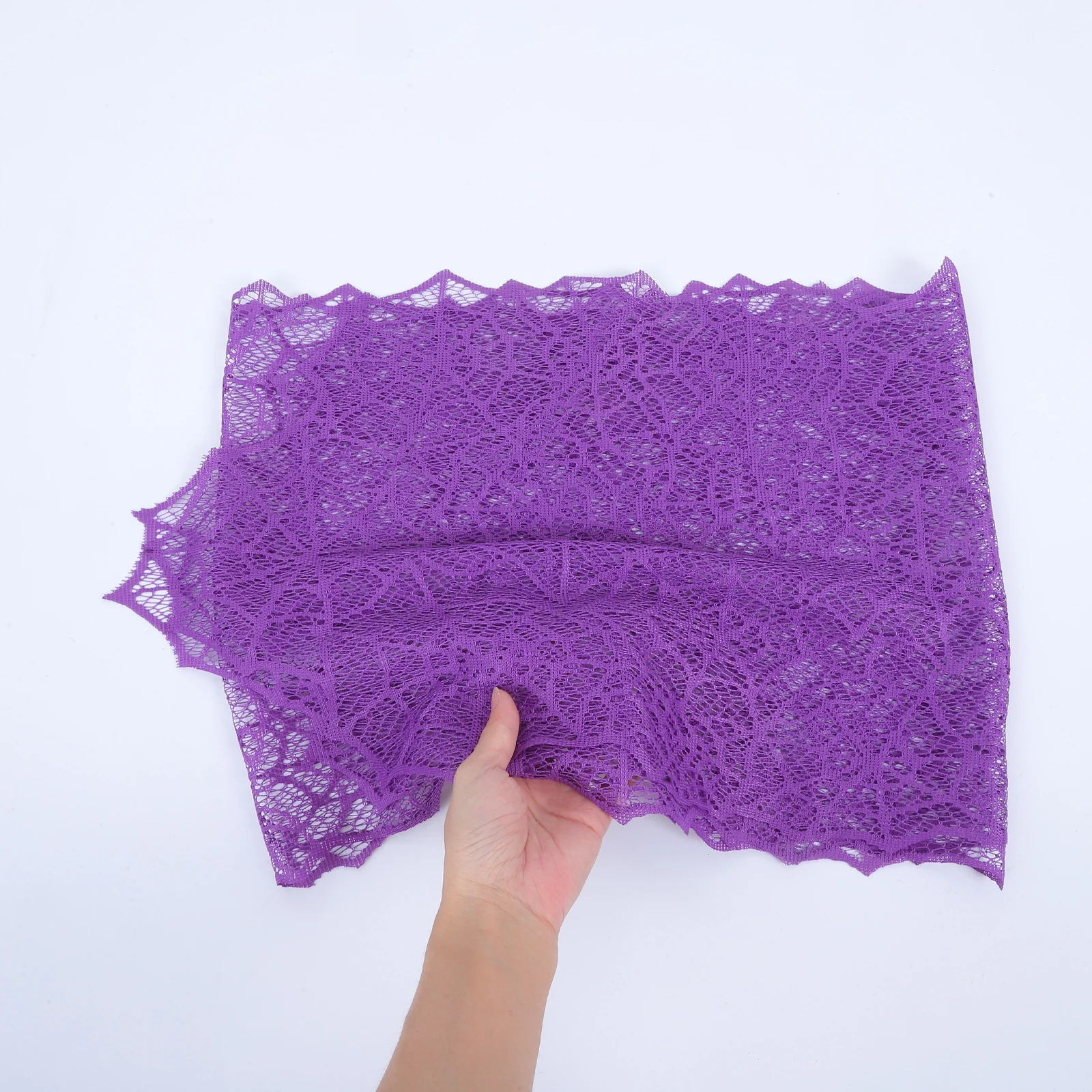 

Halloween Spider Web Lace Tablecloth Large Purple Decorative Table Cover for Home Hotel Restaurant Party Halloween Table Runner