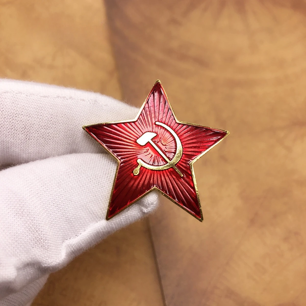 1PC CCCP Stella rossa Medaglia Farfalla Fibbia Distintivo Martello e falce Spilla Perni di alta qualità Decorazioni Artigianato