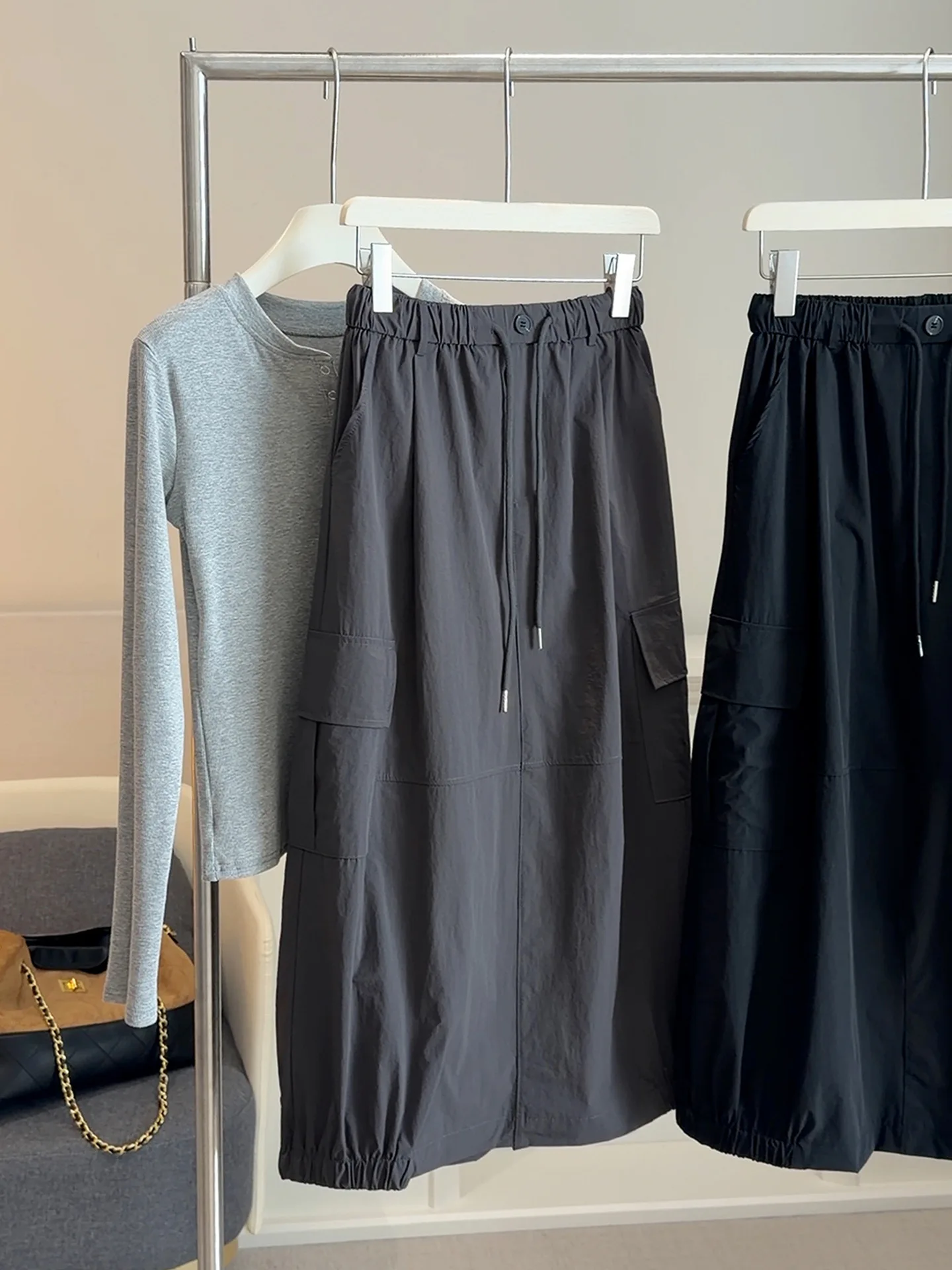 Casual Bud A-line Cargo Skirt Women 2026 Spring Summer New Fashion Back Slit Pocket Drawstring Midi Length Skirt