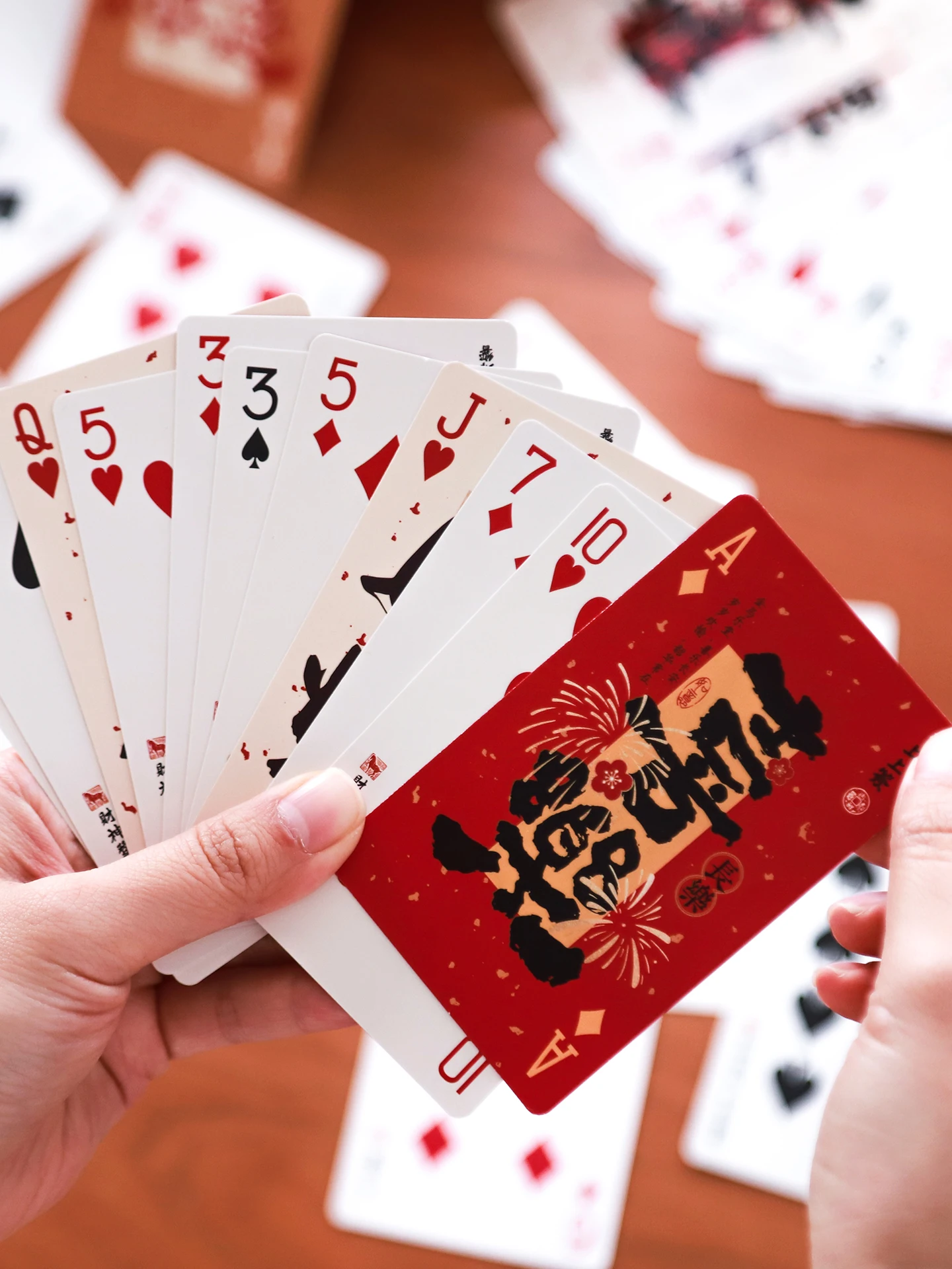 cartas-de-poquer-de-caliafeu-estetica-alta-de-ano-novo-aderecos-de-jogo-cartas-de-jogo-de-mesa-para-reunioes-e-festivais