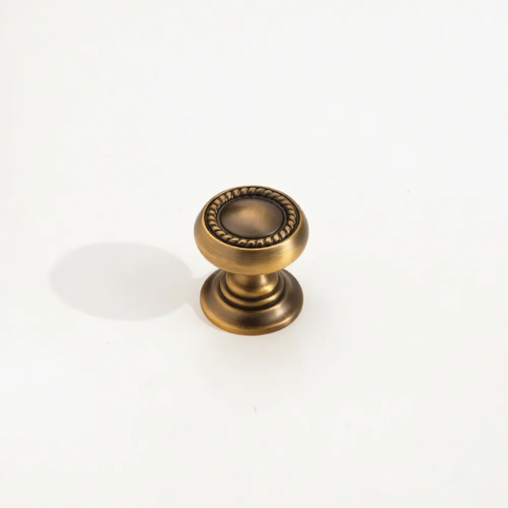 Vintage Bronze Cabinet Knobs American Style Antique Drawer Pulls Luxury Zinc Alloy Cupboard Handle Furniture Door Hardware