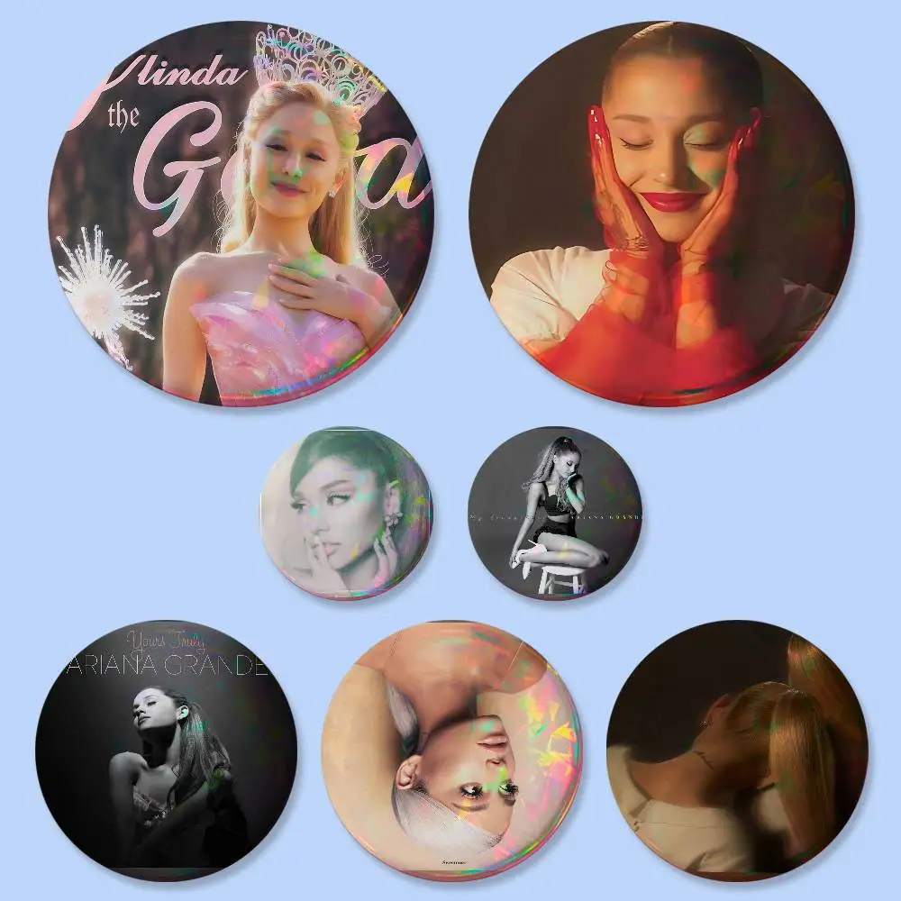 Singer A-Arianas-G-…