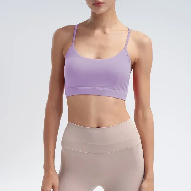 Nueva camiseta sin mangas deportiva desnuda ajustable de verano para mujer con cojín en el pecho, Top deportivo para Yoga