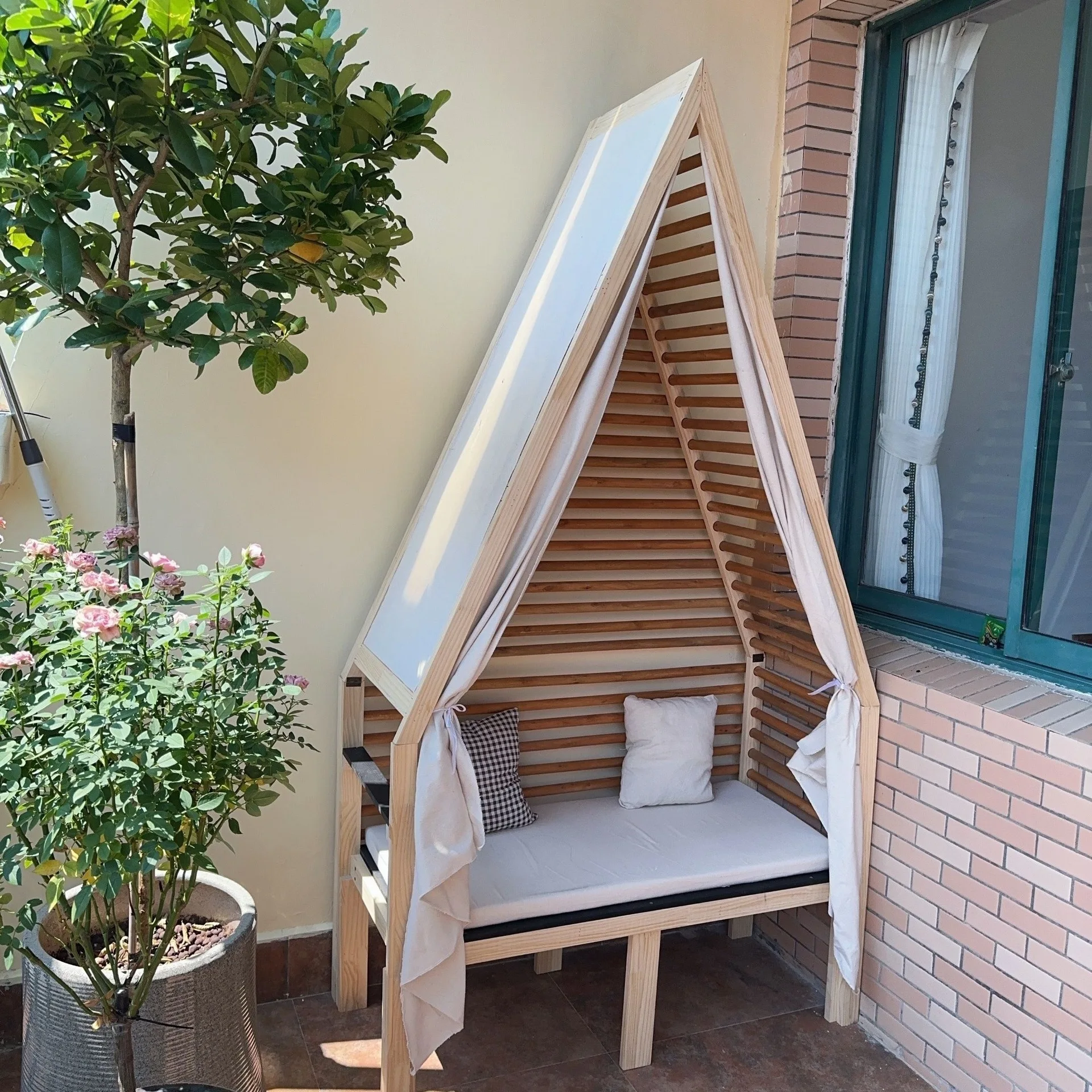 Angolo lettura asilo piccolo divano in legno massello di pino piccolo letto camera dei bambini sgabello sedia decorazione