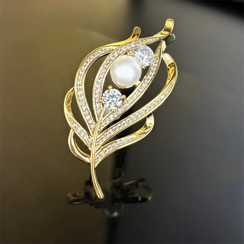 

OKILY Phoniex Feather fahshion OL Zircon Brooch Pins for Men Suit Jewelry Freshwater Pearl leaves Brooches for Father's Day Gift