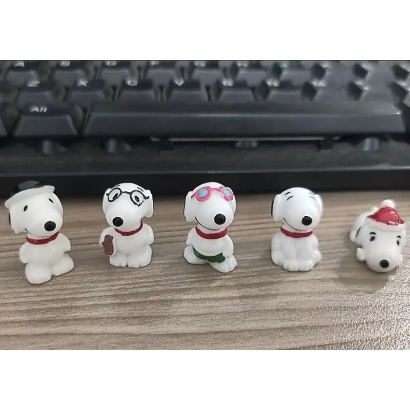 

Resin Snoopy Car Dashboard Figurines Cartoon Doll Ornaments Various Styles Anime Car Interior Decor Perfect Gift Collectors