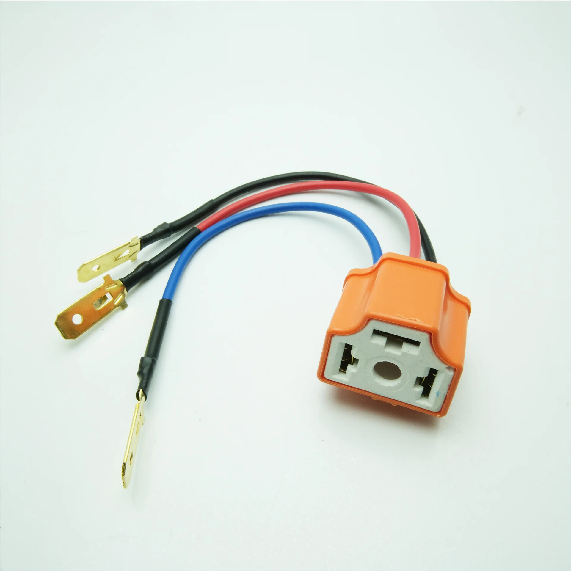 1/2Pcs Ceramic H4 Female Plug Connection Wire For Auto Headlight Conversion Adapter Bulb Holder Socket Wiring Harness Connector