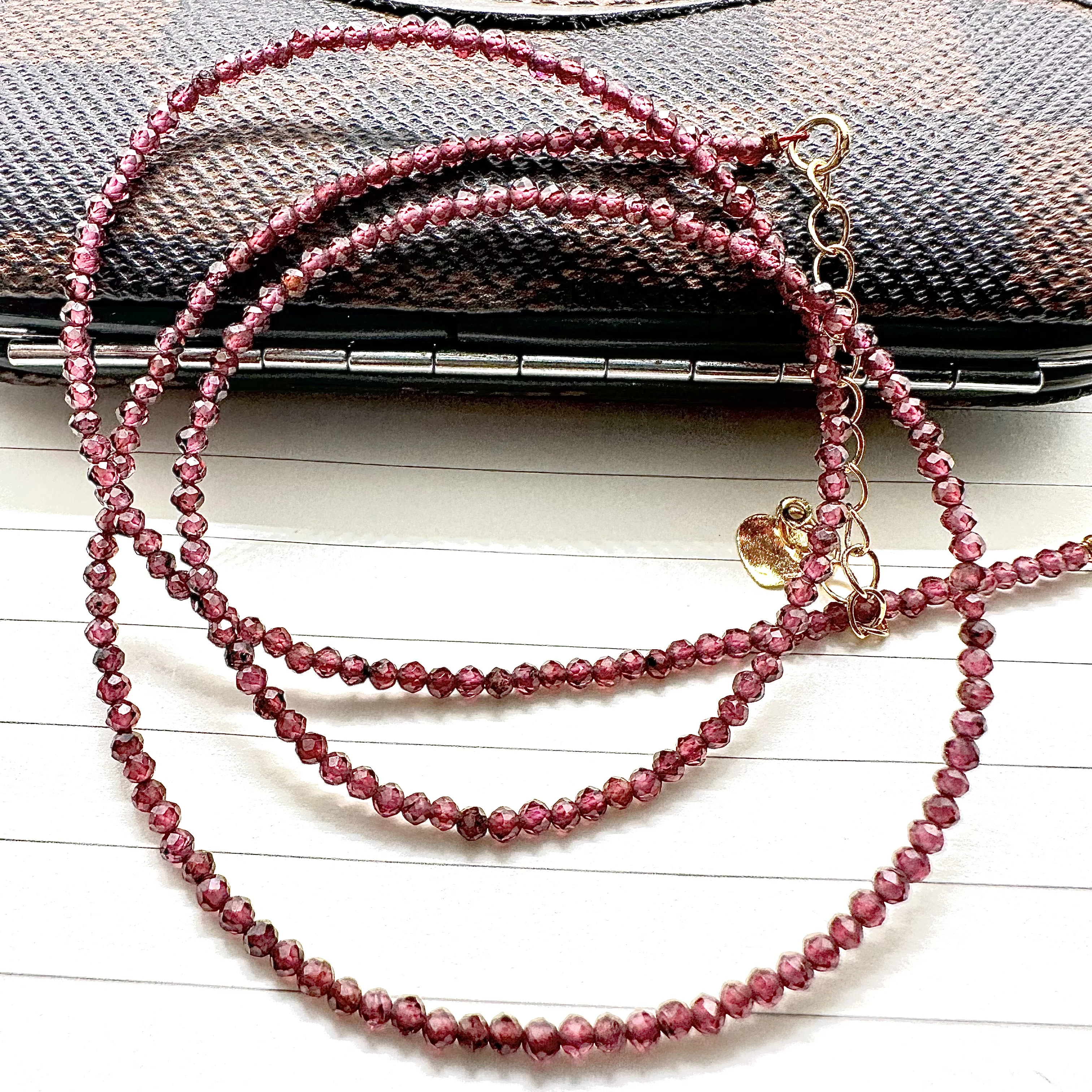 

Garnet Beads Stone Necklace for Female Making Cute Jewelry 2MM Round Small Bead Faceted Vintage Women Girl Neck Gifts 45mm 5pc