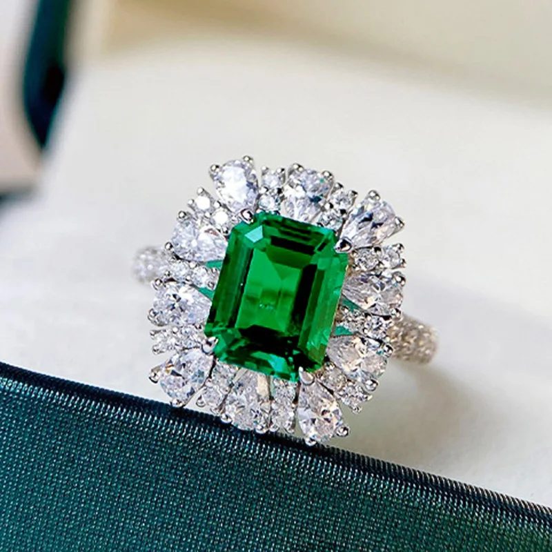 2026 New Luxury European and American French Palace Style Emerald Geometric Square Zircon 3-piece Set Necklace  Ring