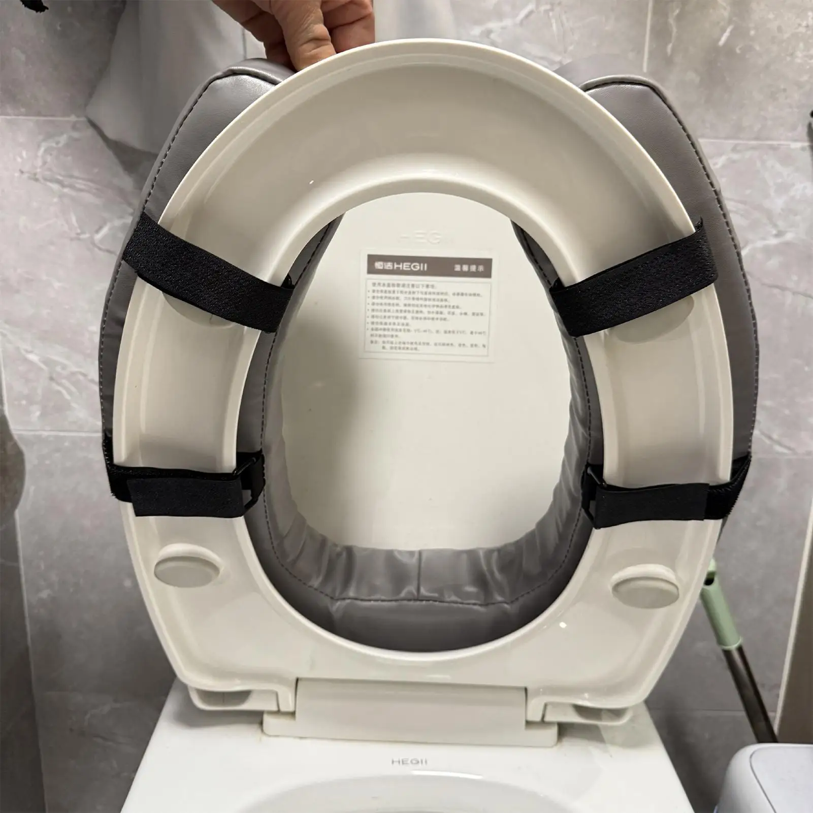 Padded Toilet Seat Riser, High Density Foam Toilet Lift Assist, Bathroom Raised Seat for Elderly Disabled Pregnant Women