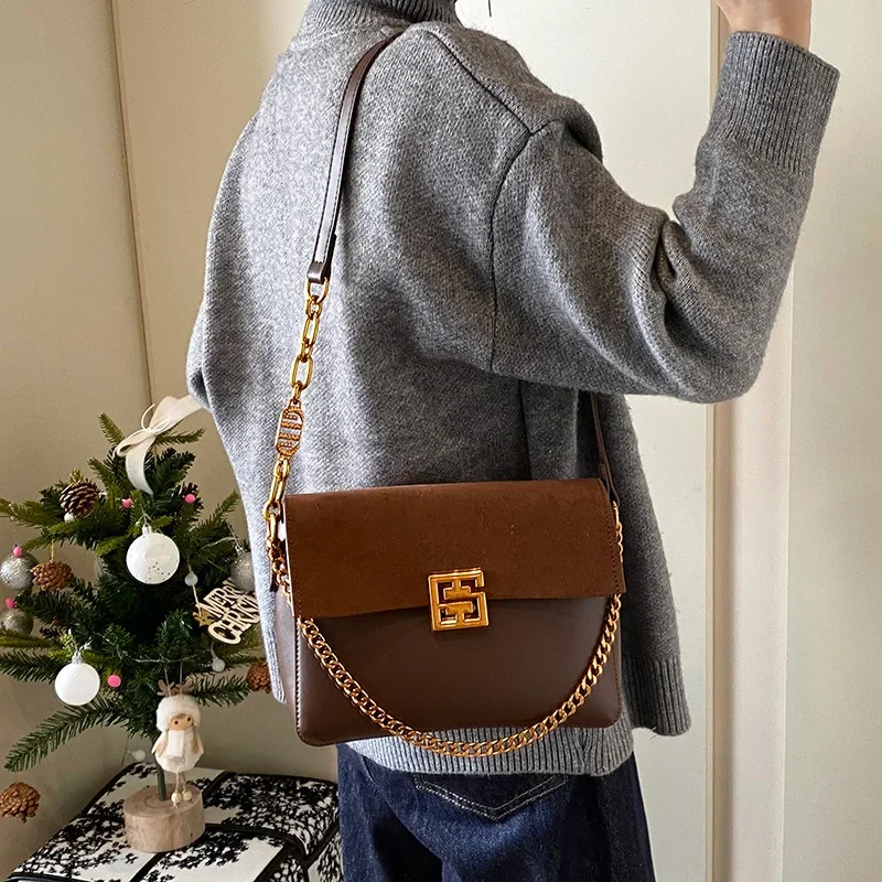 

Retro Women's PU Handbag – High-End Aesthetic, Stylish Underarm Small Square Bag with Soft Leather Flap, Ideal Crossbody Design