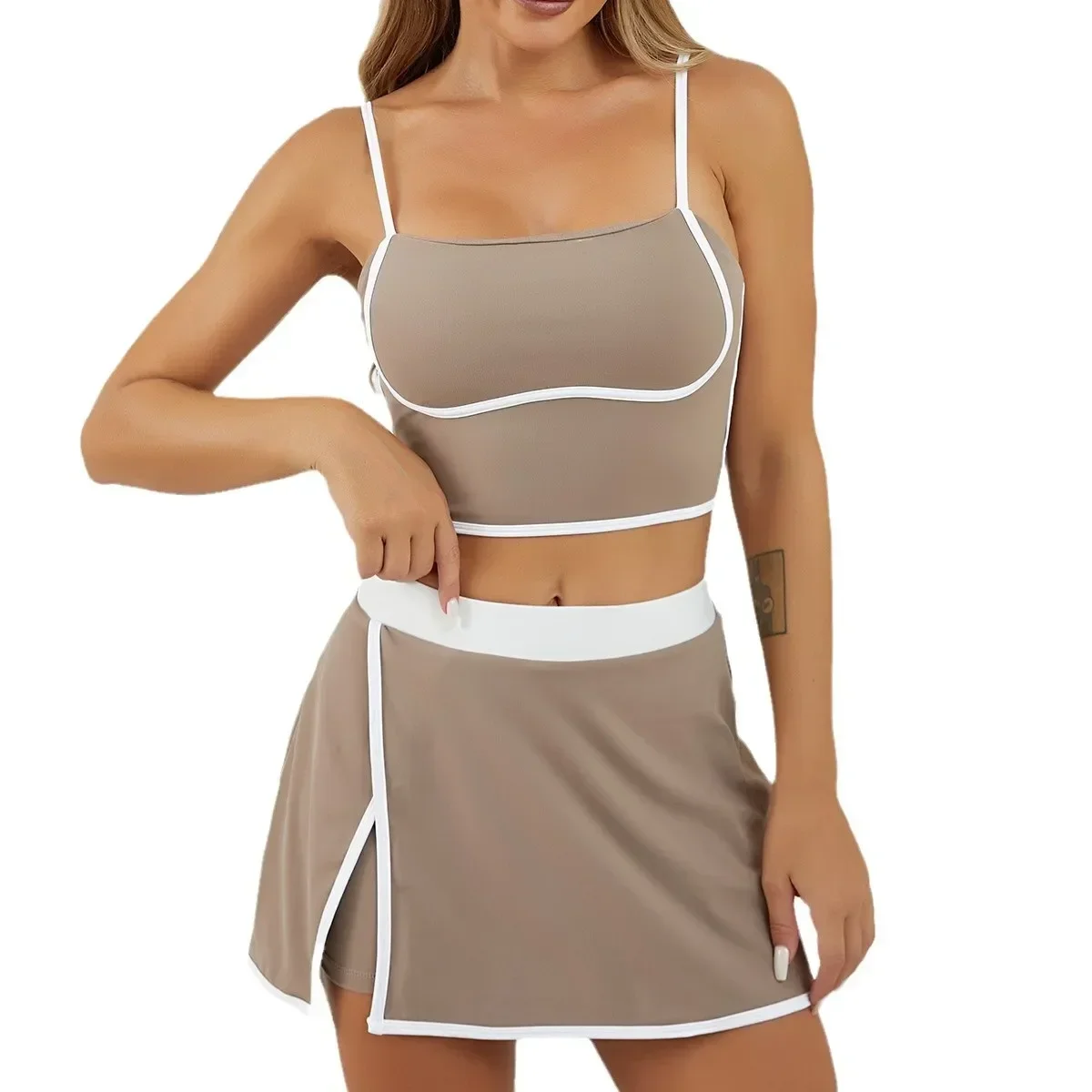Contrasting Sports Suspender Bra Two-piece Fitness Culottes Tennis Sports Trousers Set Including Chest Cup Casual Suit for Women