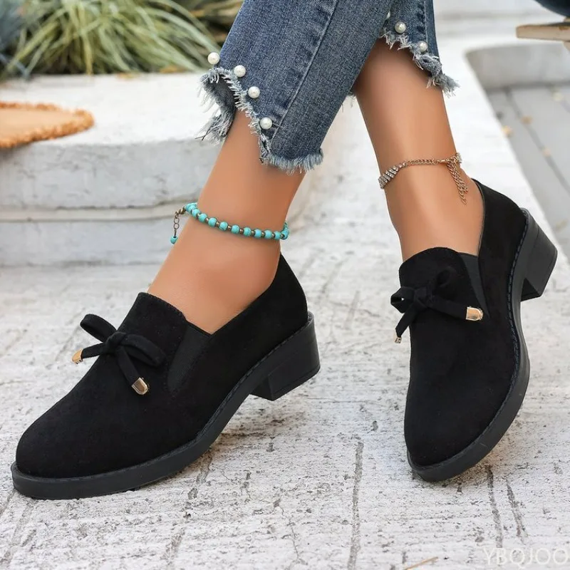 春秋の新作、大きめサイズ、おしゃれで多用途なレディースシューズ、エレガントでミニマル、快適な太ヒール、リボン付き厚底シューズ