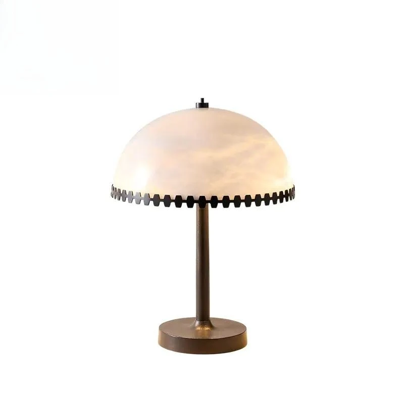 Vintage LED Desk Lamp Bronze Metal Base Real Quartz Stone Dome Shade Zigzag Edge Luxury Hotel Bedside Decoration Lighting