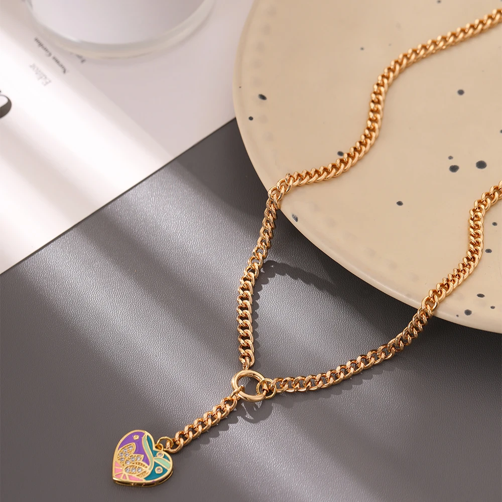 

Colorful Heart Zircon Pendant Necklace Iron Chain round Buckle Fashion Cute Niche Jewelry for Party Vacation Concert Gift