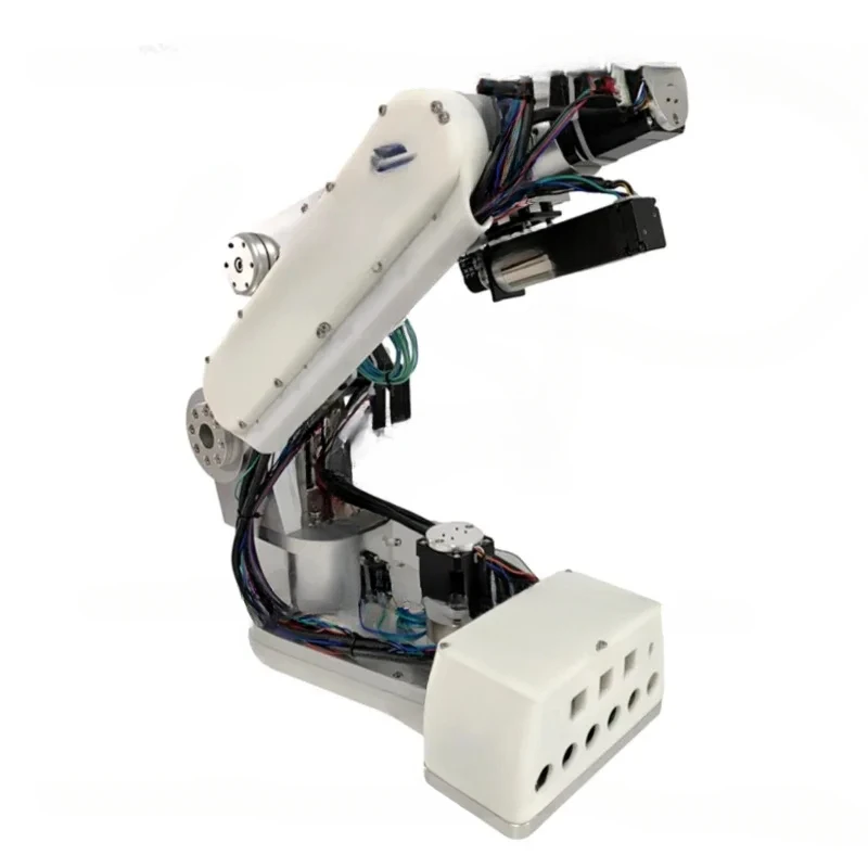 Il robot AR4 con braccio robotico a sei assi è programmabile e disponibile per l'industria didattica