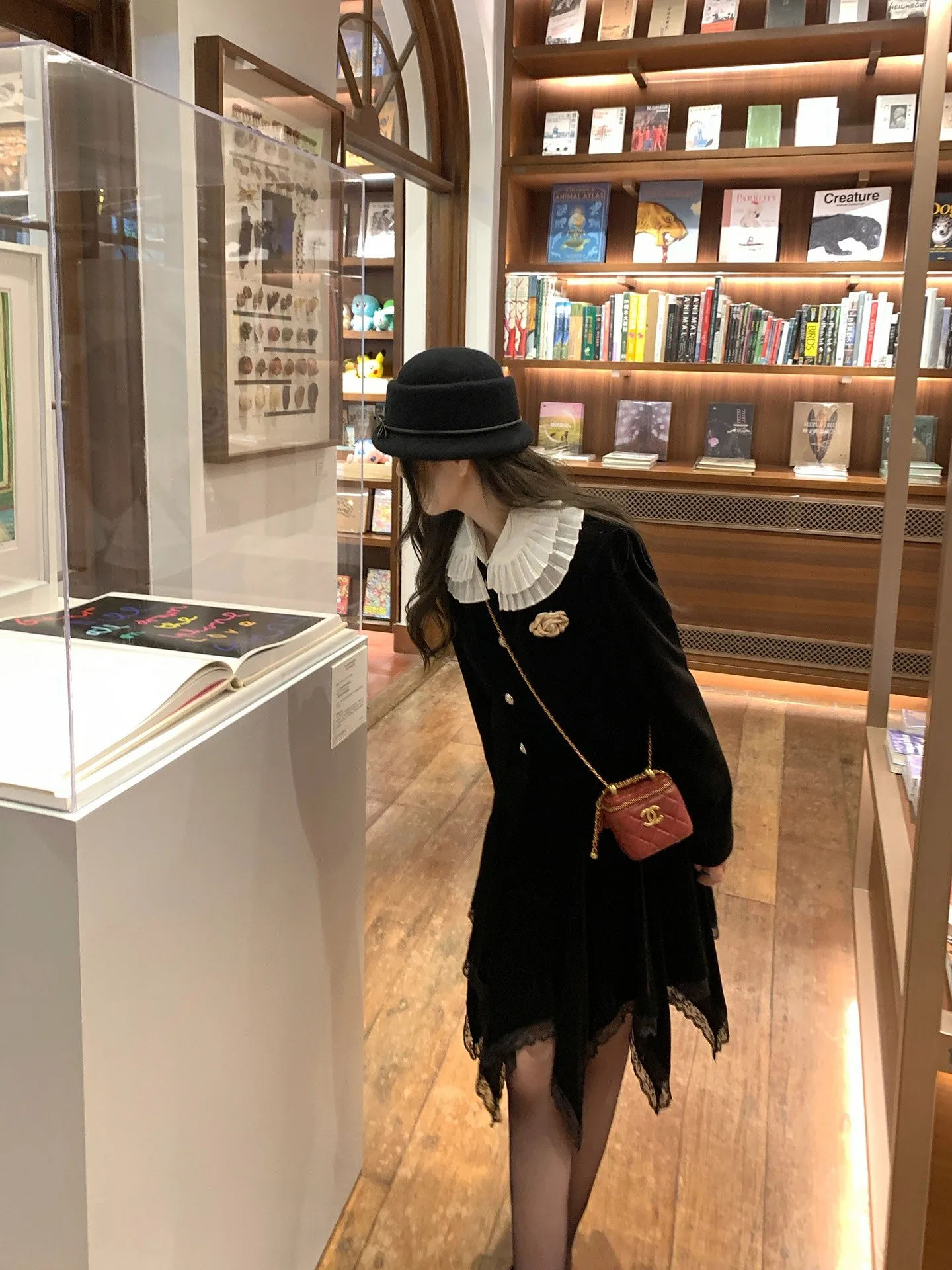 

Белая женская футболка с длинным рукавом, плиссированным воротником, объемным многослойным дизайном из смесового хлопка, дышащая, для повседневной носки