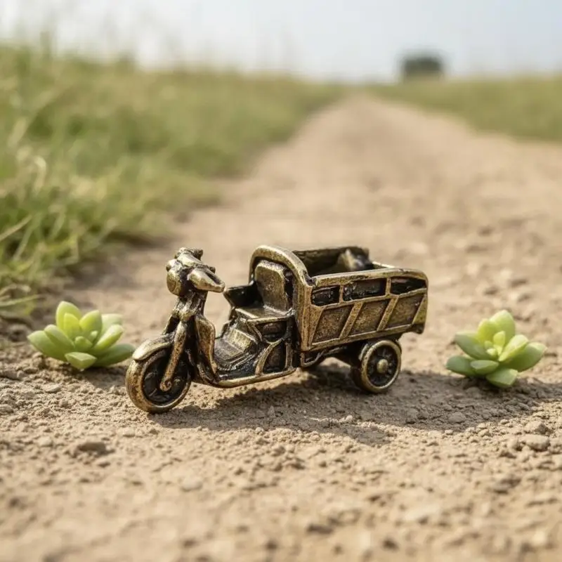 Vintage Metal Three Wheeled Motorcycle Figurine Antique Finish Detailed Craft For Home Decor Garden Ornament Collection