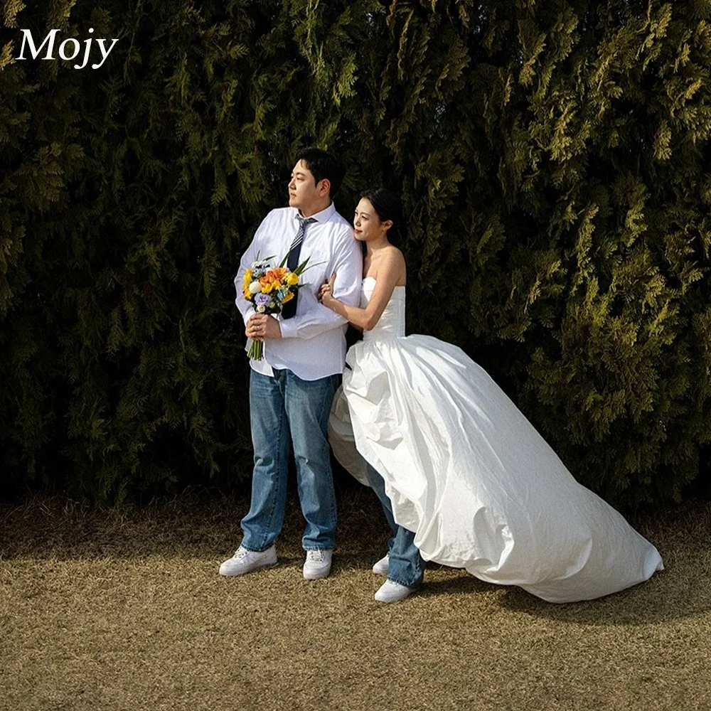

Mojy Korea Strapless Wedding Dress Photo Shoot A Line Soft Taffeta Bridal Gown Sleeveless Floor Length 웨딩드레스 customized