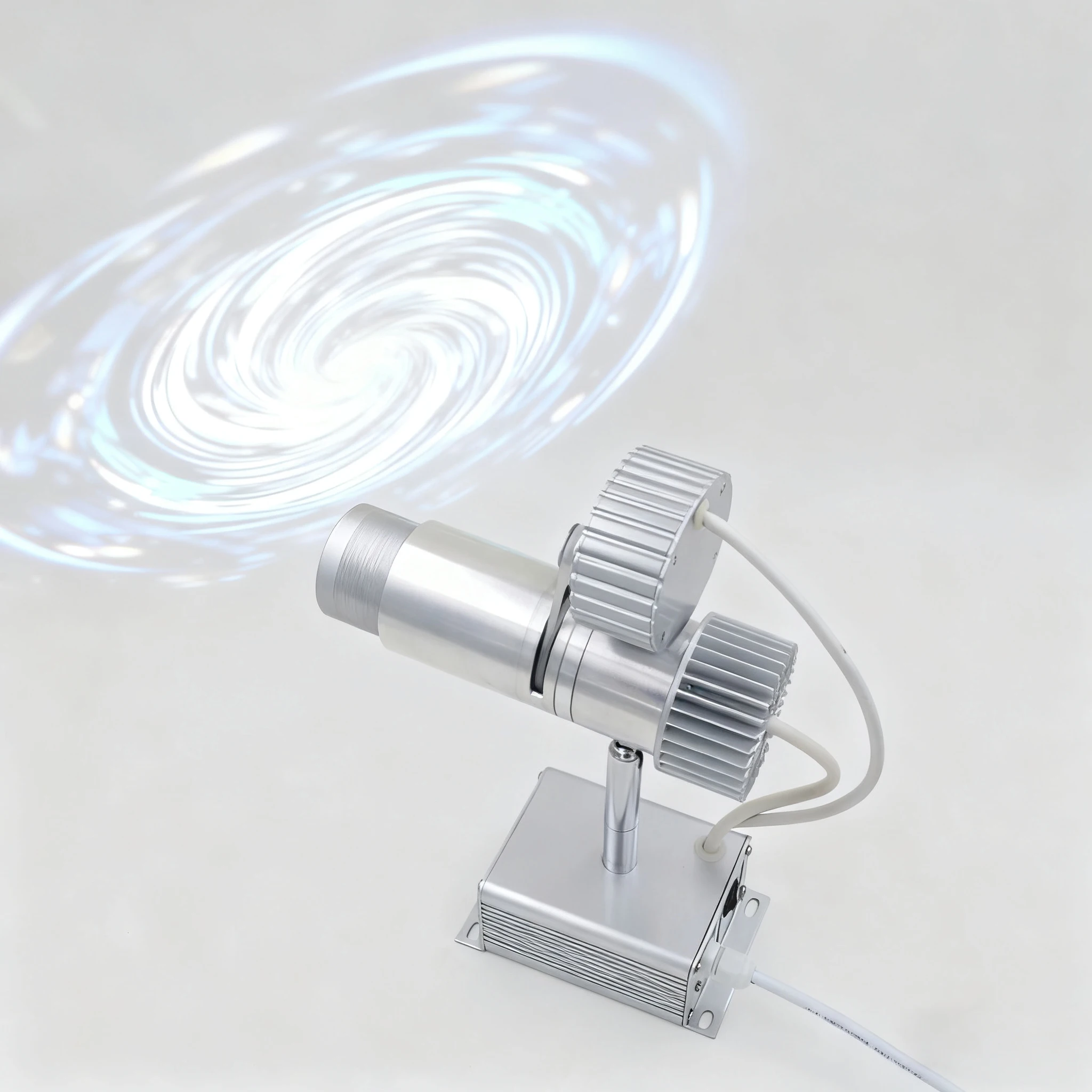 

Потолочный проектор с вращающимся узором, 10 Вт, изготовленный на заказ светильник гобо, динамическое изображение для декора свадебного клуба, проекционная лампа с персонализированным логотипом