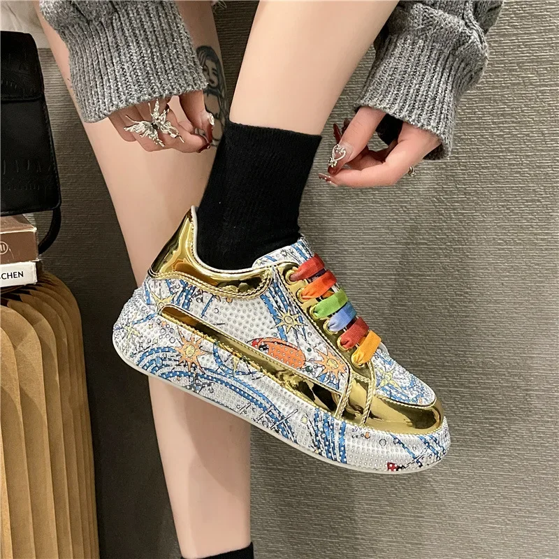 Korean Rhinestone Graffiti Casual Shoes Women New Spring Fashion Thick Soled Anti Slip Versatile Sports Shoes Banquet Flat Shoes