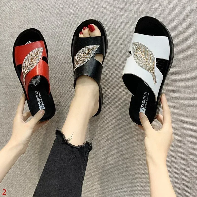Thumbnail 2 - #4 Trending Middle Heel Shoes Right Now