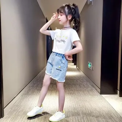New Summer Children's Casual Ripped Shorts for Girl's Fashionable Destroyed Denim Pants Teenage Clothing New Arrival