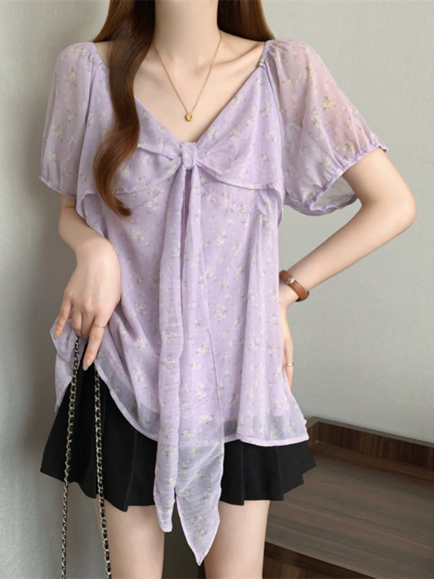 

Retro Floral V-Neck Short Sleeve Chiffon Shirt Women Summer plus Size Slimming Age-Defying Bow-Tied Top