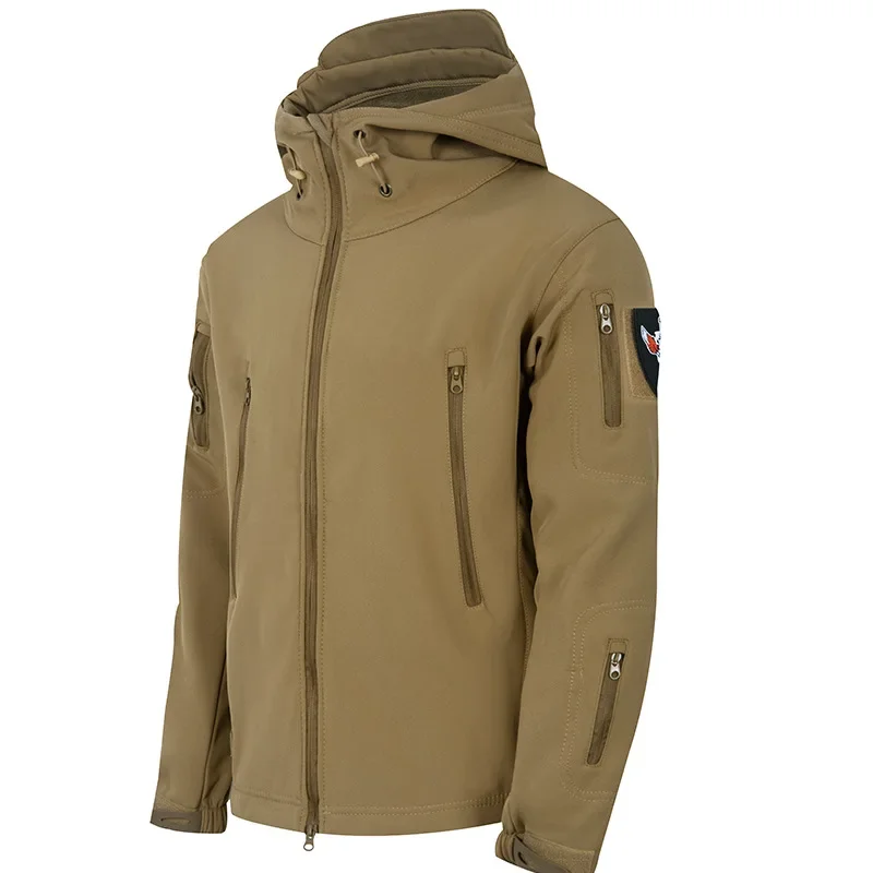 Hot Sale Men's Winter Clothing Soft Shell Windproof and Waterproof Mountaineering Skiing Hunting Fishing Warm Wool Velvet Tactic