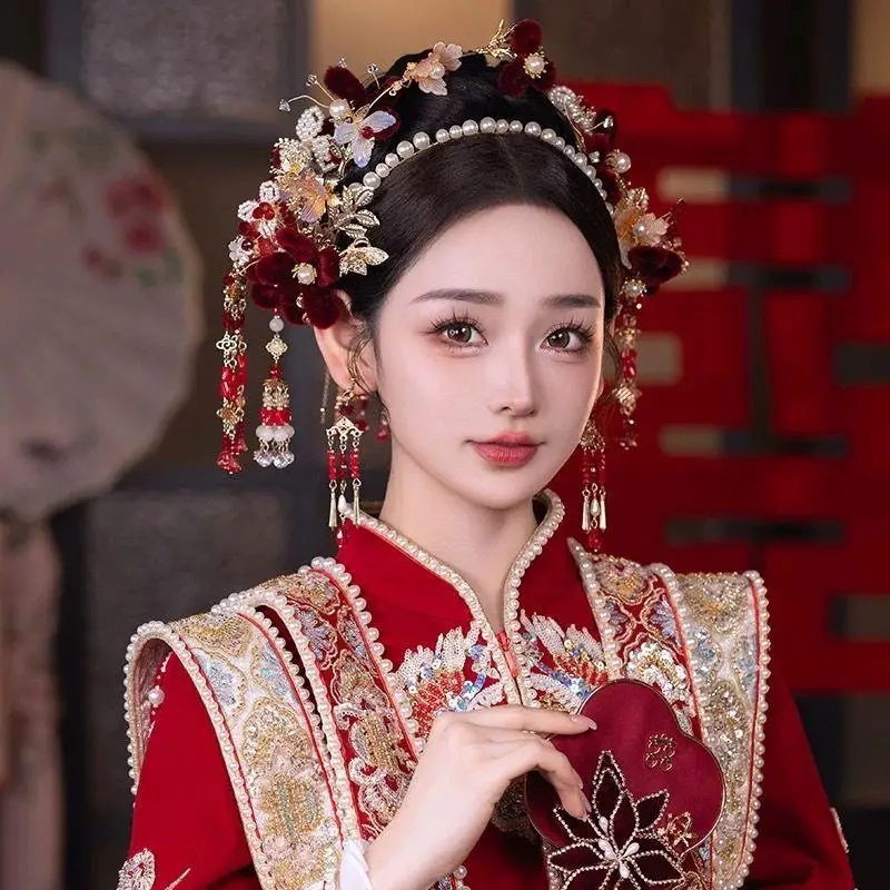 

Свадебный головной убор, классические антикварные украшения Hanfu, Xiuhe, свадебный китайский красный бархатный цветок, заколка с кисточкой, аксессуар для волос ручной работы