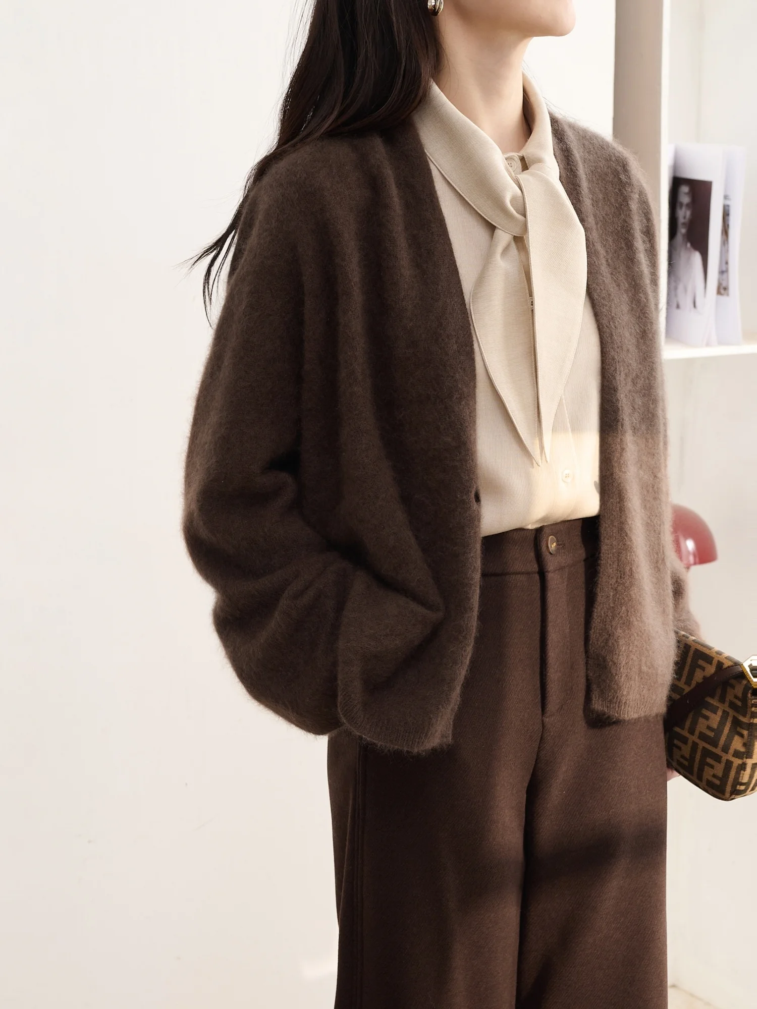 

JPOO Lazy Chic: Импортный кардиган из австралийской шерсти с глубоким V-образным вырезом на пуговицах, длинный рукав, свободный крой, для повседневной носки, женский трикотажный свитер